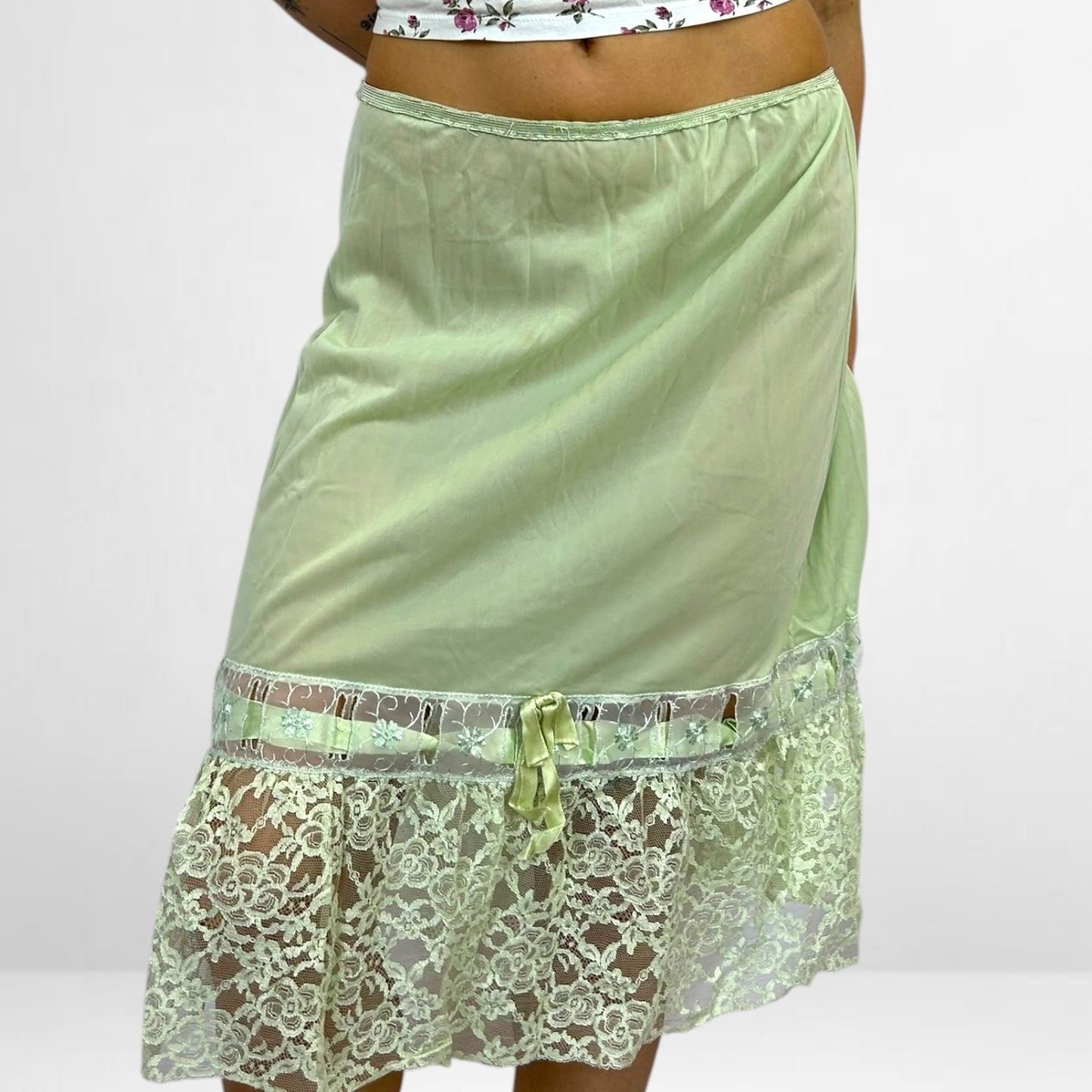 The Olivia Lace Midi Skirt (S/M)