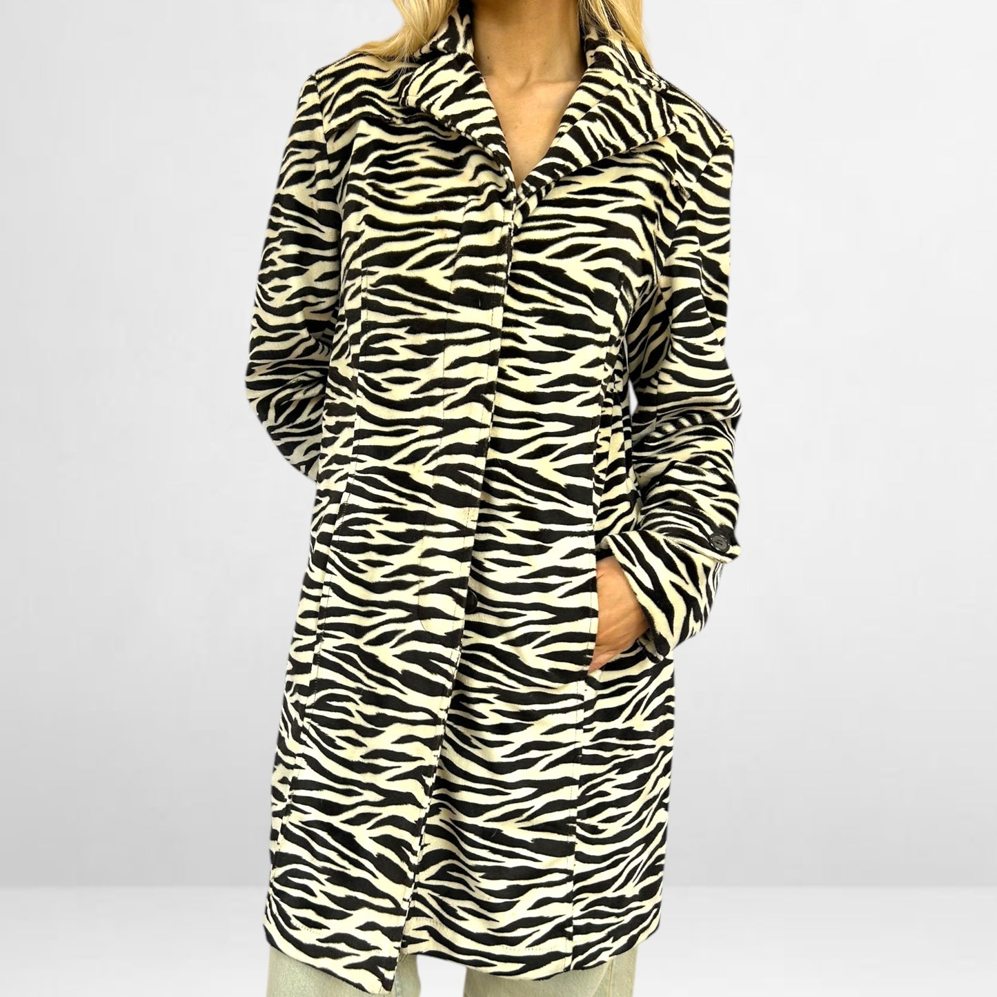 The Zebra Print Overcoat (M)